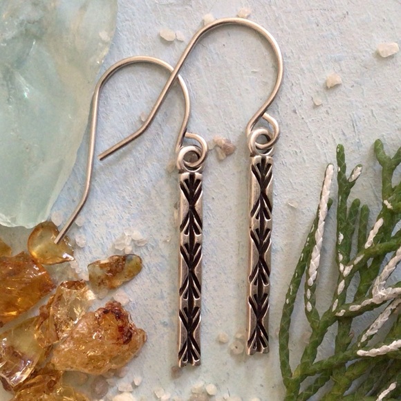 Sundance charm oxidized silver Earrings - Picture 3 of 7